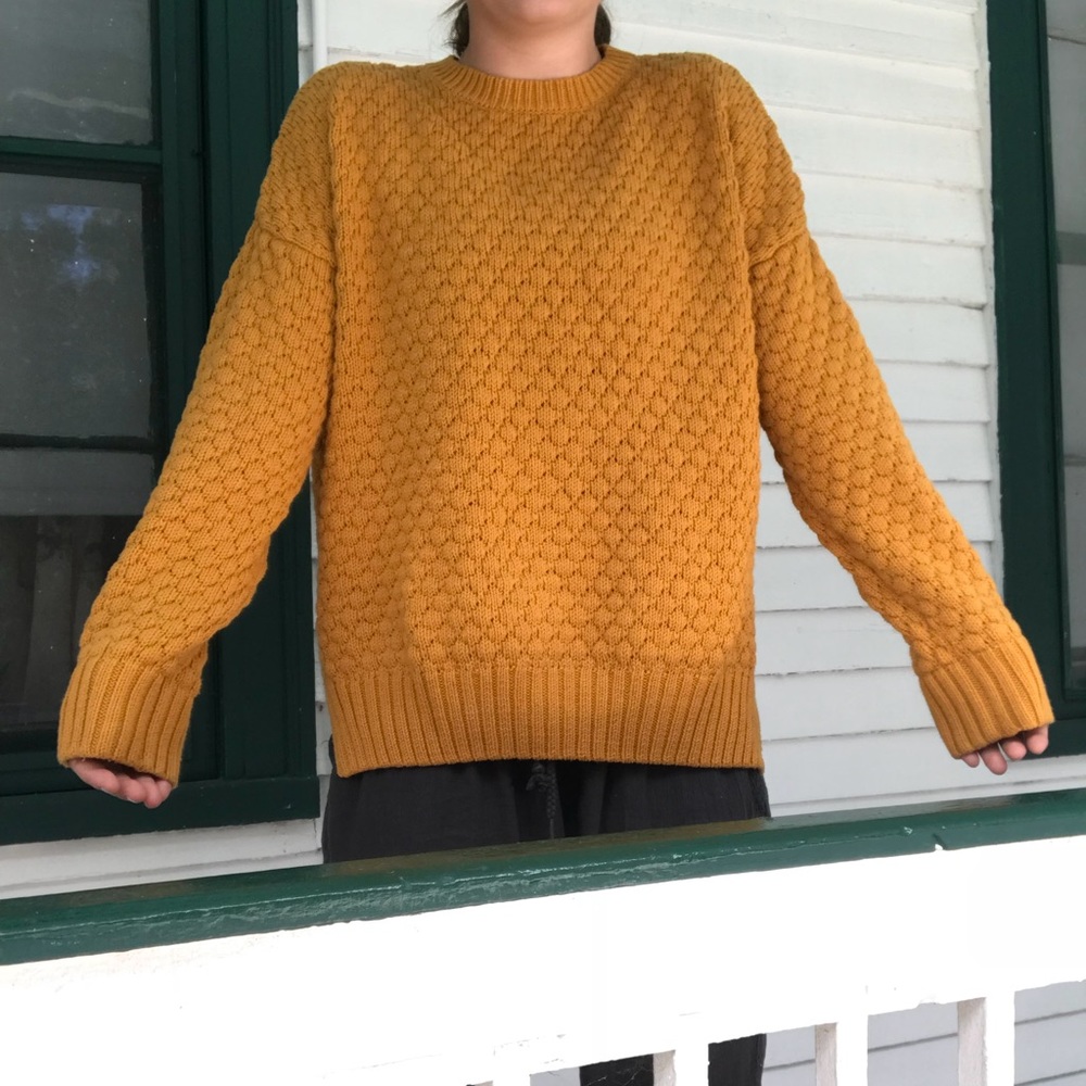 HANNAH ANDERSON MUSTARD SWEATER